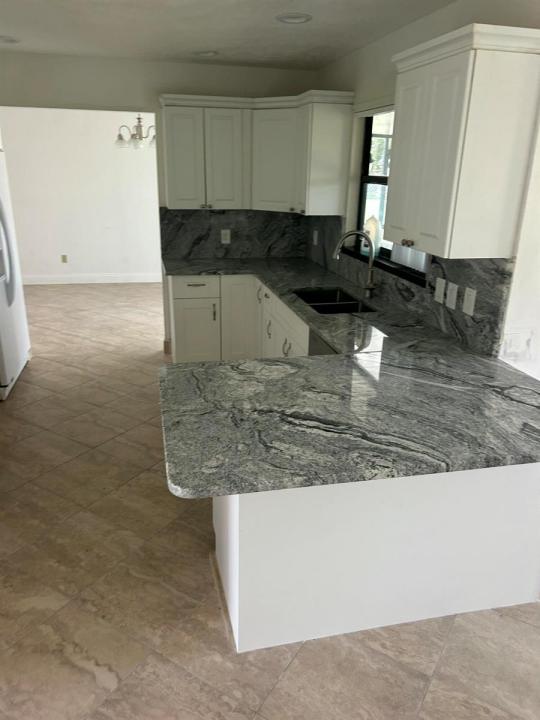 1019 SW Aurelia Avenue, Port St. Lucie, Floride 34953, États-Unis