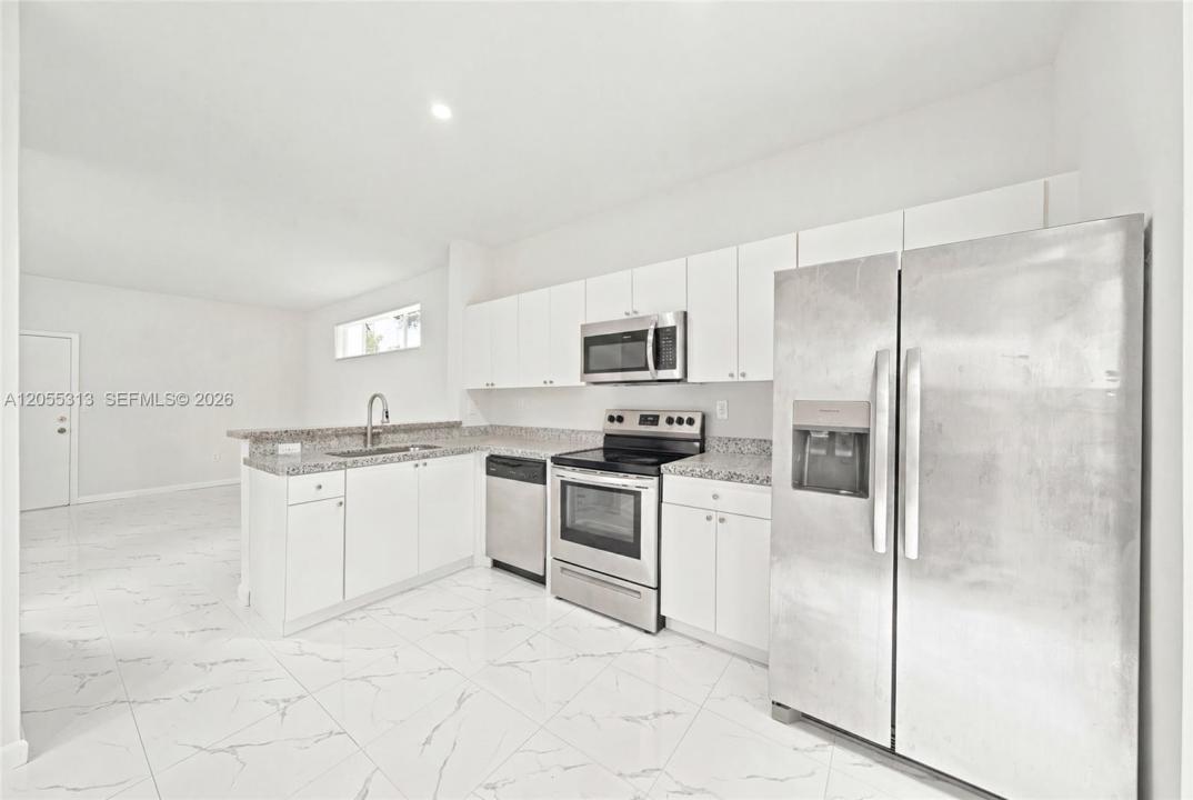 8684 NW 1st St 0, Miami, Florida 33126, Stati Uniti