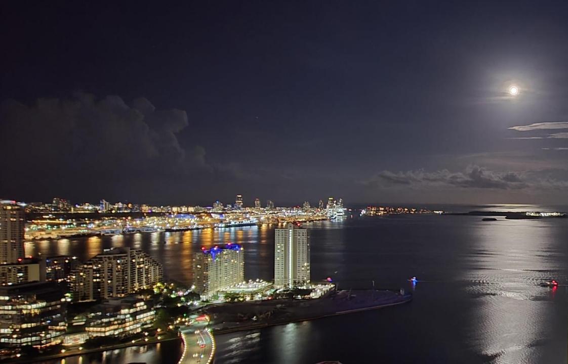 951 Brickell Avenue 4308, Miami, Florida 33131, Stati Uniti