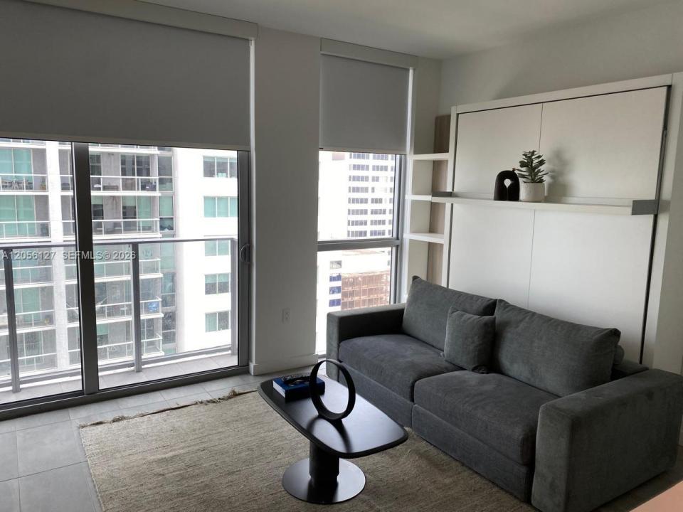 227 NE 2nd St 1910, Miami, Floride 33132, États-Unis