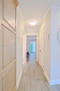 2170 NE 51 CT B6, Fort Lauderdale, Florida 33308, USA