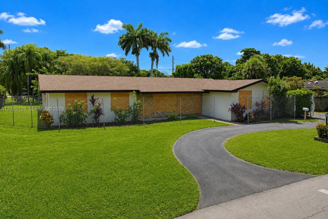 16842 SW 86th Ave, Palmetto Bay, Florida 33157, USA