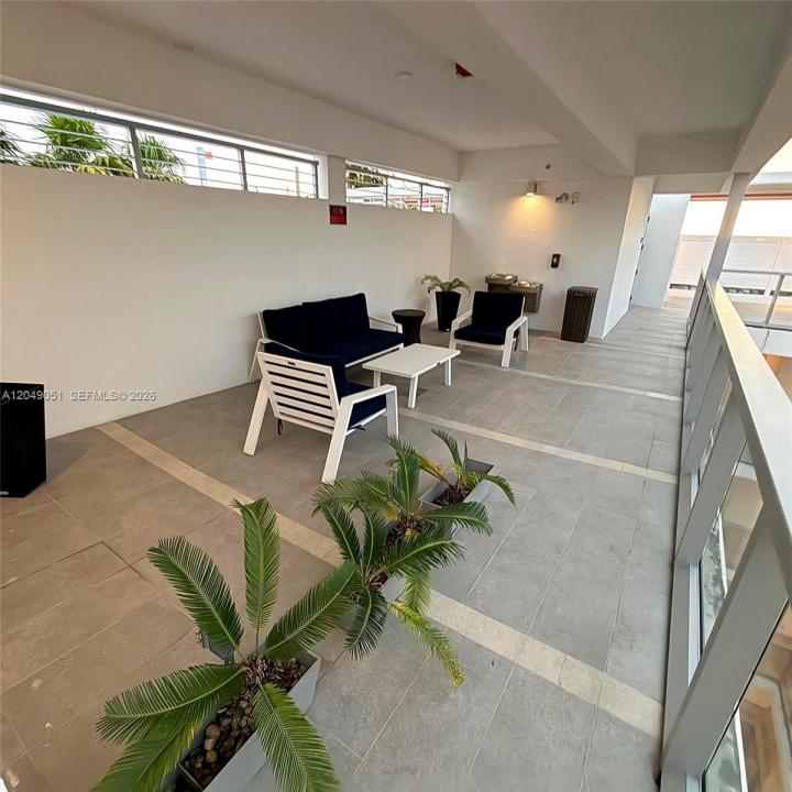 1100 100th St 401, Bay Harbor Islands, Floride 33154, États-Unis