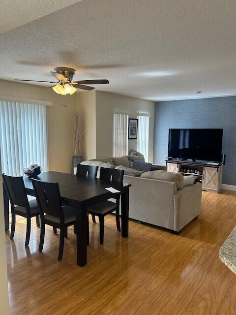 1045 Lake Shore Drive 206, Lake Park, Floride 33403, États-Unis
