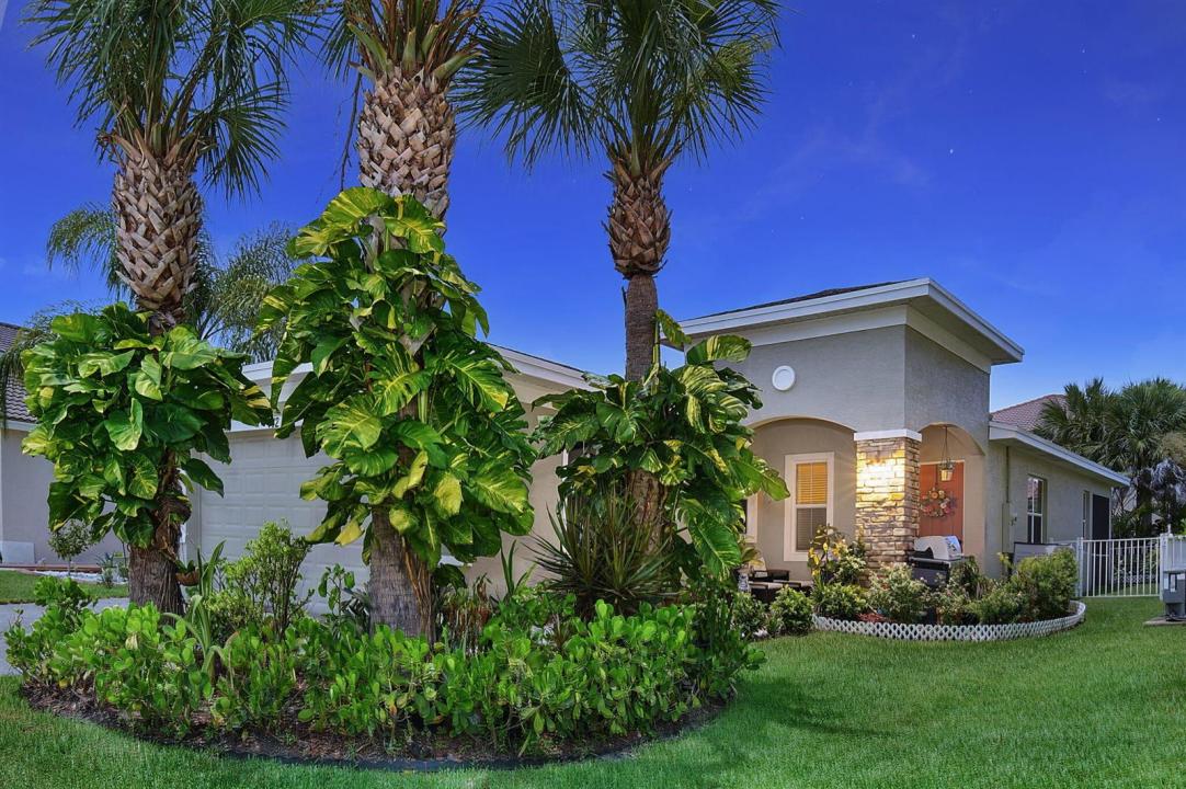 742 NW LEONARDO Circle, Port St. Lucie, 플로리다 34986, 미국