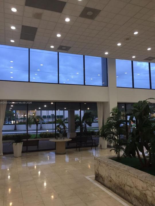 13499 Biscayne Blvd 706, North Miami, Floride 33181, États-Unis