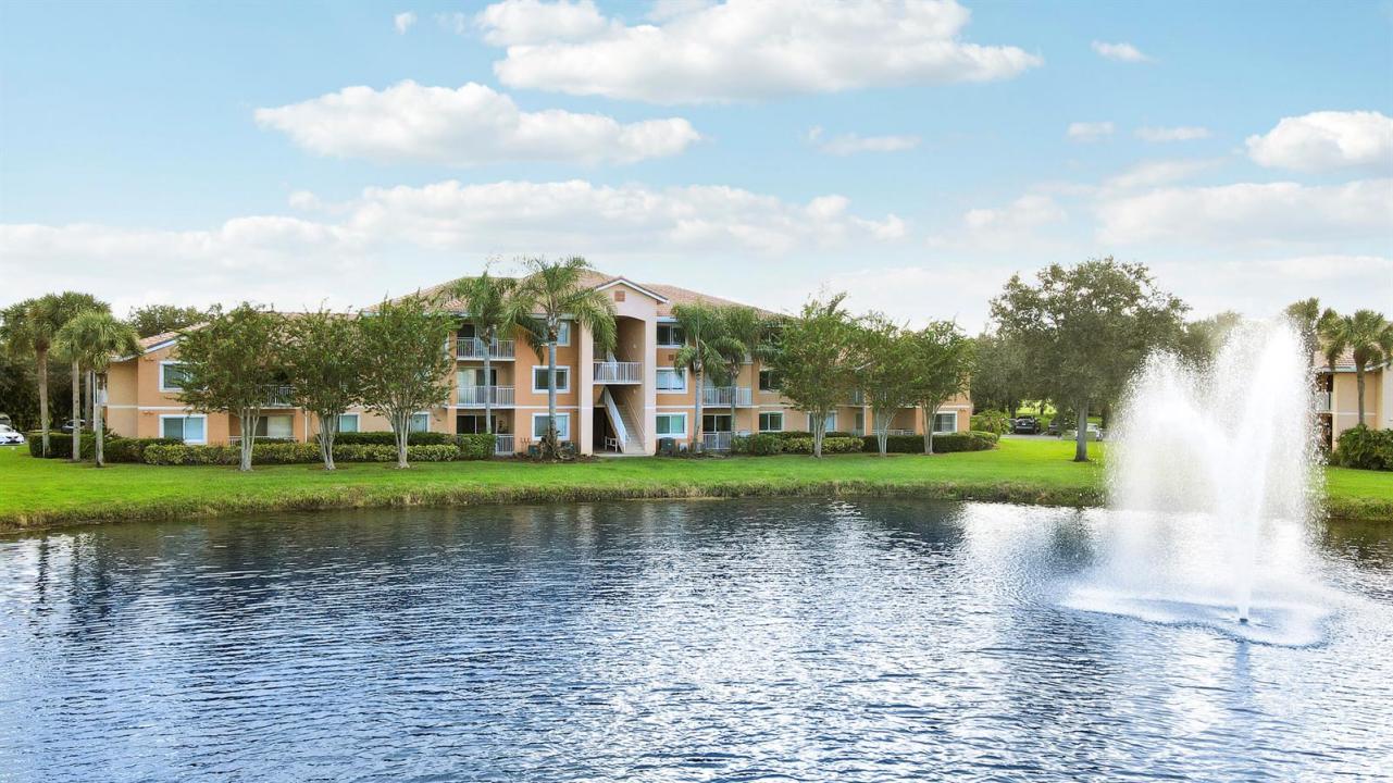121 SW Palm Drive 306, Port St. Lucie, Floride 34986, États-Unis