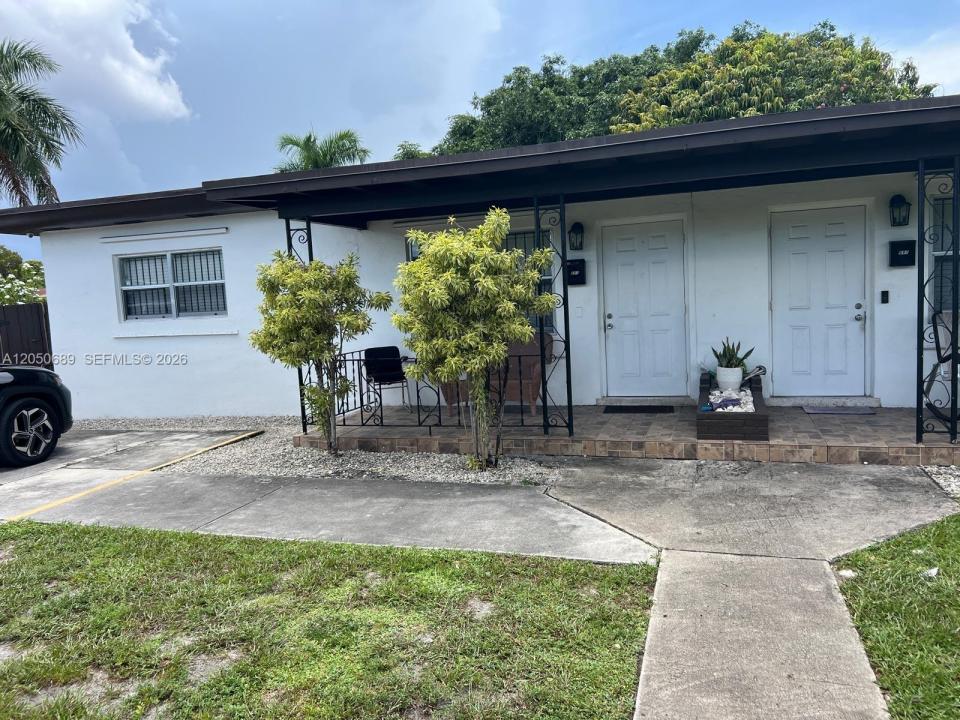 695 697 Curtiss Dr, Opa-Locka, Florida 33054