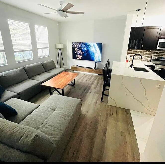 533 NE 3rd Avenue 148, Fort Lauderdale, Flórida 33301, Estados Unidos
