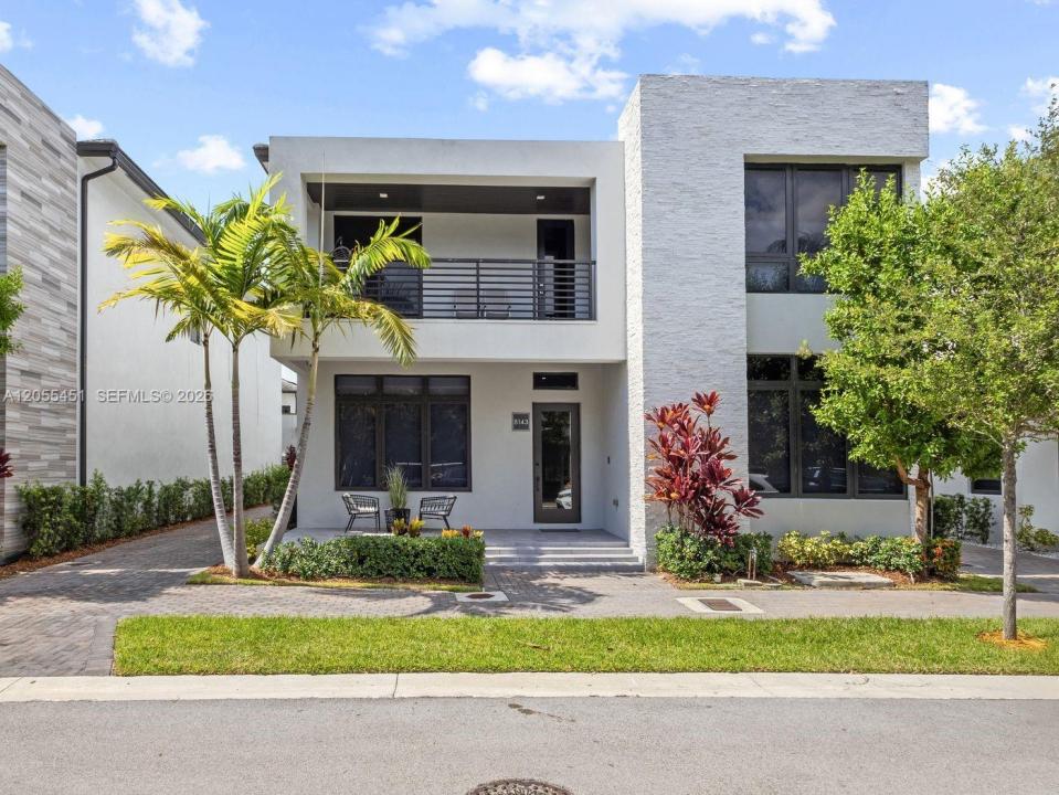 8143 NW 47th Ter, Doral, フロリダ 33166, アメリカ合衆国