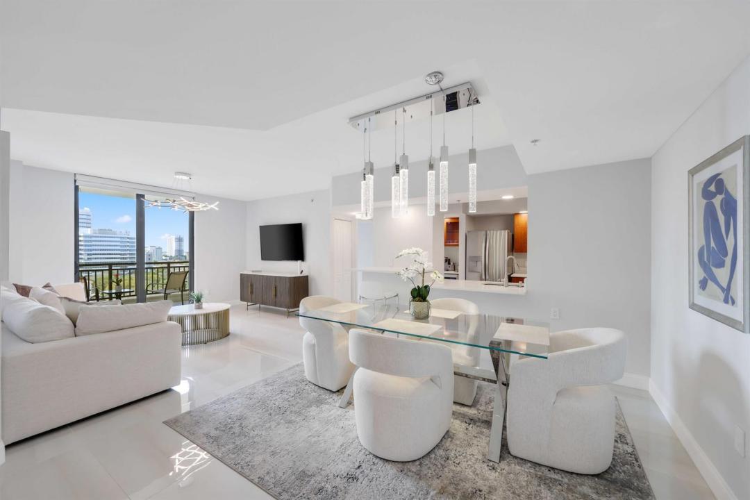 100 N Federal Highway 1021, Fort Lauderdale, Florida 33301, USA
