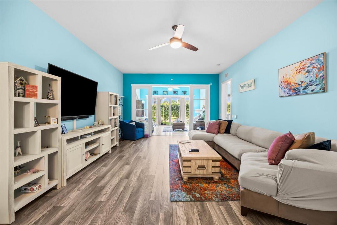 36 HARBOUR ISLE W Drive 104, Fort Pierce, Florida 34949, USA