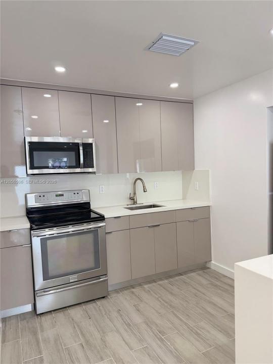 6131 Coral Way 1, Miami, فلوريدا 33155, الولايات المتحدة
