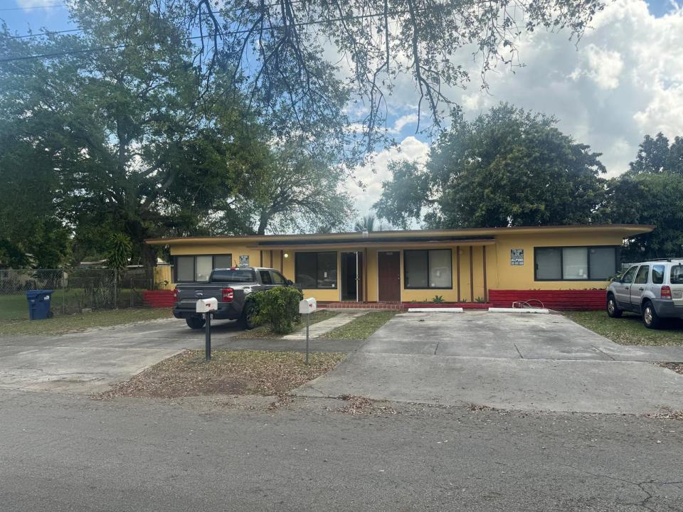 2360 NW 98TH Street, Miami, 플로리다 33147, 미국