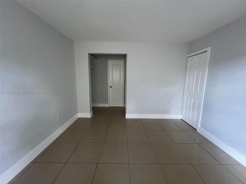 1281 NW 60th St 6, Miami, Флорида 33142, Соединенные Штаты