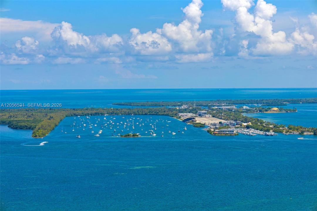 950 Brickell Bay Dr 2210, Miami, Florida 33131, Stati Uniti