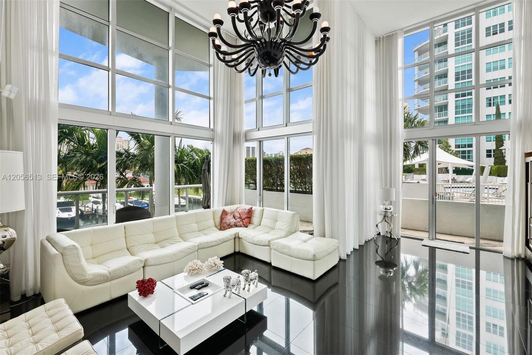 3131 NE 188th St 1-301, Aventura, Florida 33180, Stati Uniti