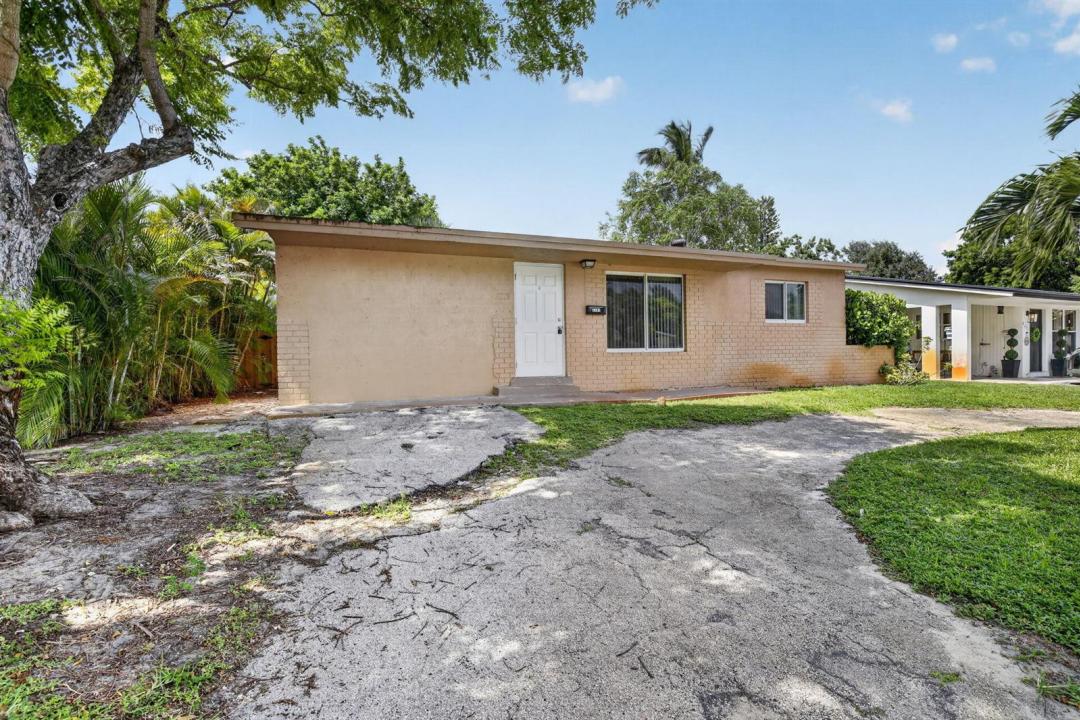 6281 NW 14TH Court, Sunrise, Florida 33313, Stati Uniti