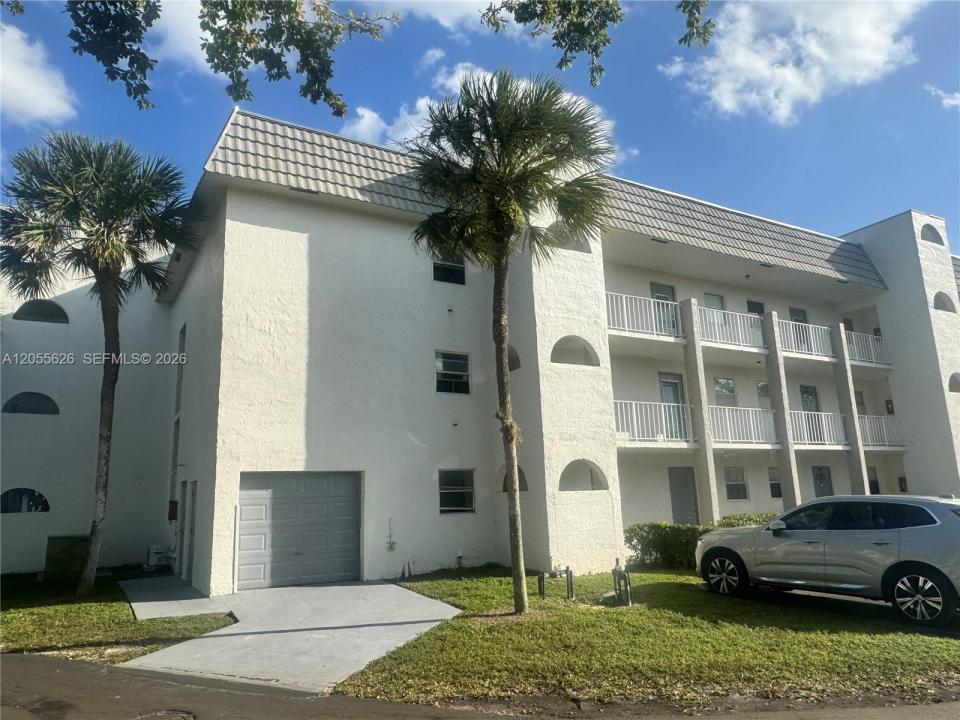 8135 Sunrise Lakes Blvd 309, Sunrise, Florida 33322, Stati Uniti