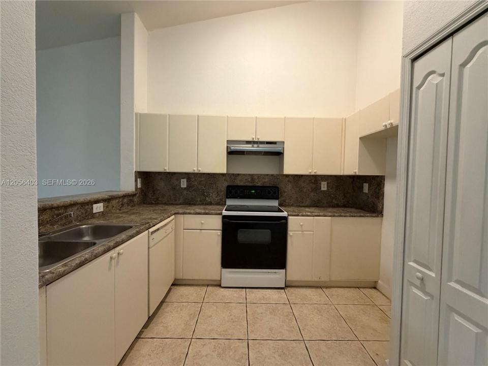 1661 SE 28th St 204, Homestead, Floride 33035, États-Unis