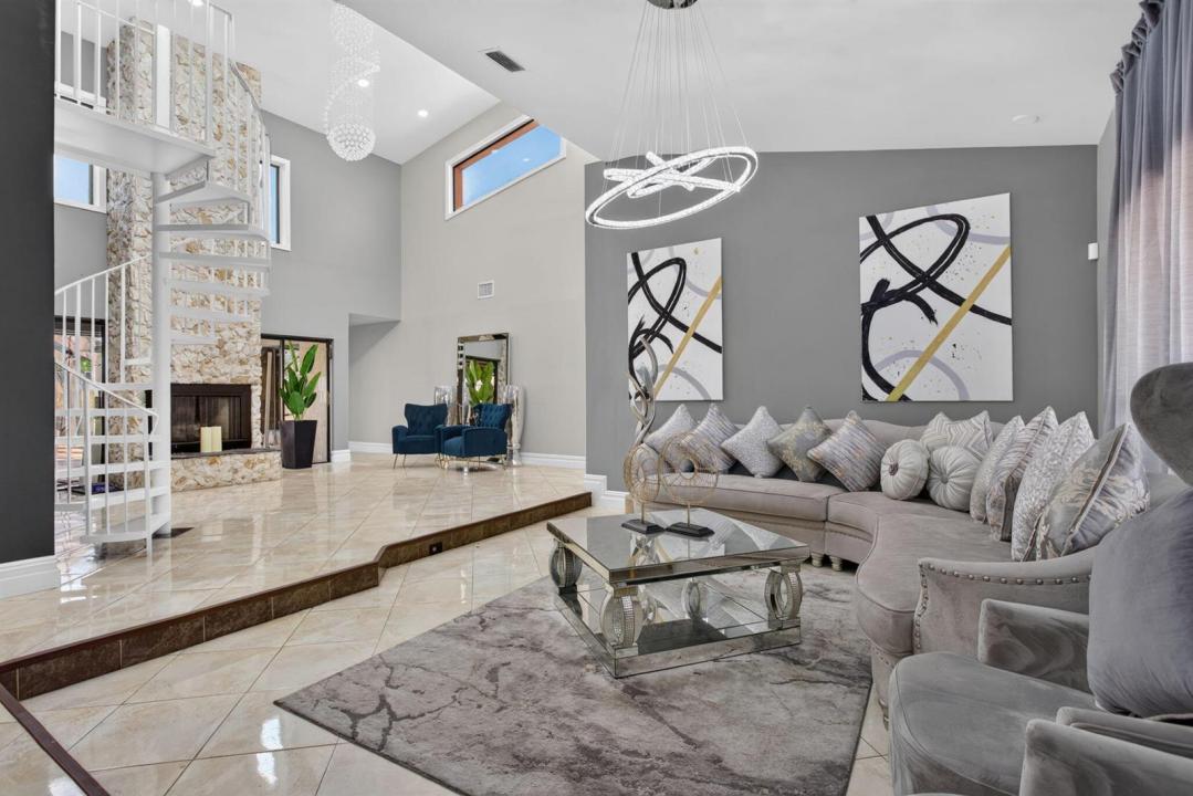 7355 NW 83RD Avenue, Tamarac, Florida 33321