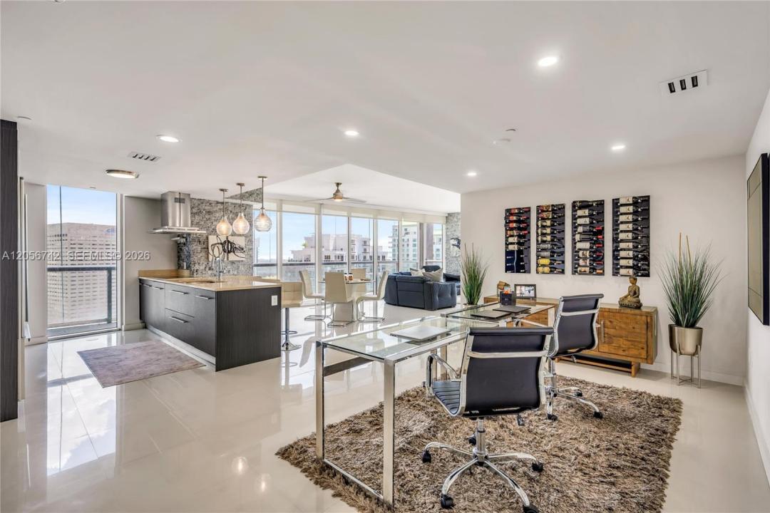 495 Brickell Ave 3702, Miami, Floryda 33131, USA