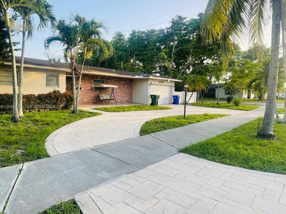 6790 SW 10th Ct 6790, Pembroke Pines, Floride 33023, États-Unis