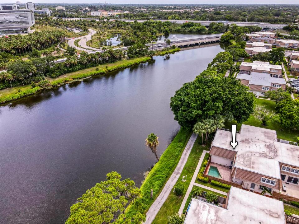 4338 Hazel Avenue A, Palm Beach Gardens, Floride 33410, États-Unis