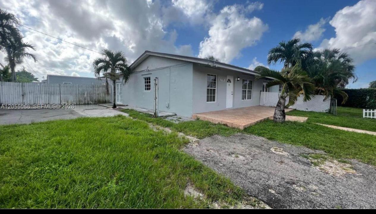 17201 NW 53rd Ave 1, Miami Gardens, Florida 33055, USA