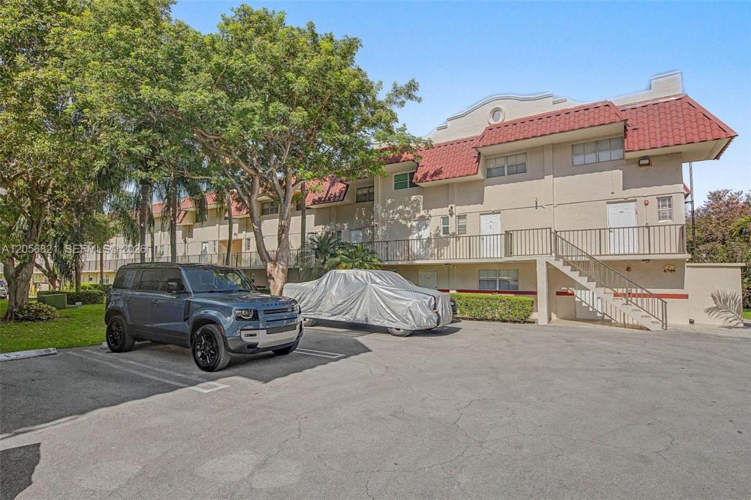 6709 N Kendall Dr 223, Pinecrest, Florida 33156, Stati Uniti