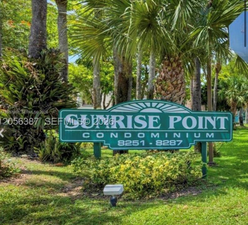 8261 SW 128th St 203, Pinecrest, Florida 33156, USA