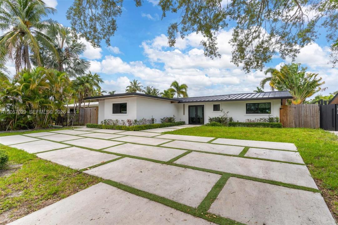 1713 SW 5th St, Fort Lauderdale, Florida 33312, USA