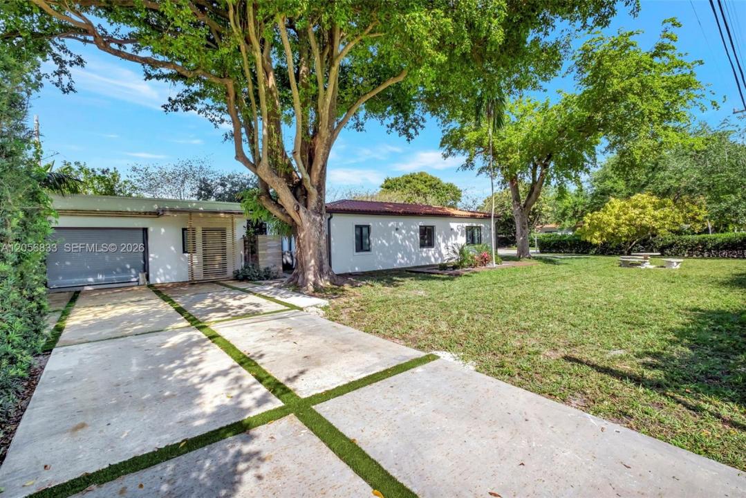 2198 NE 183rd St, North Miami Beach, Florida 33179, Stati Uniti