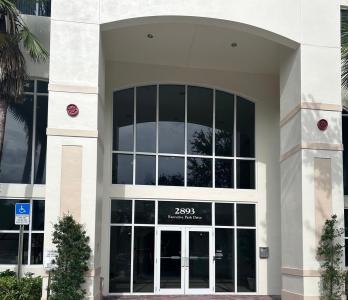 2893 Executive Park Drive 105, Weston, Floride 33331, États-Unis
