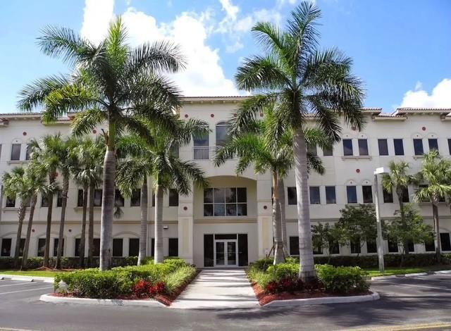 2893 Executive Park Drive 106, Weston, Floride 33331, États-Unis