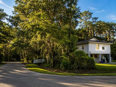 2150 SW 14th Street, Gainesville, Floryda 32608, USA
