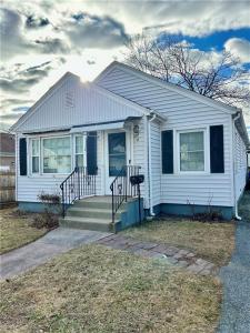 2 Locust Avenue, North Providence, Rhode Island 02911, États-Unis