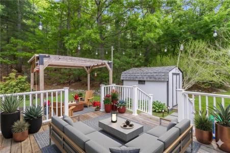 85 Sherwood Valley Lane, Coventry, Rhode Island 02816, USA