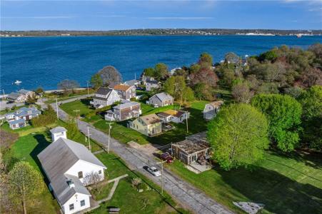 026 Pier Road, Portsmouth, Rhode Island 02872, USA