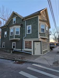 895 N. Main Street 2, Providence, Rhode Island 02904, USA