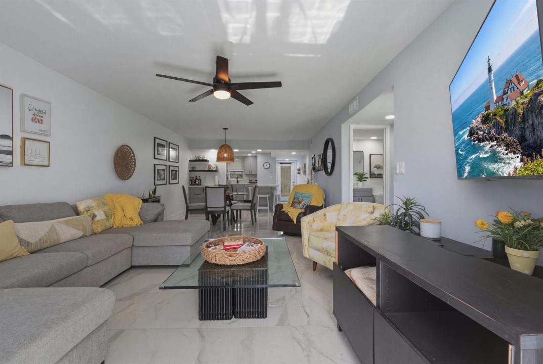 9823 S Hollybrook Lake Drive 104, Pembroke Pines, Floride 33025, États-Unis