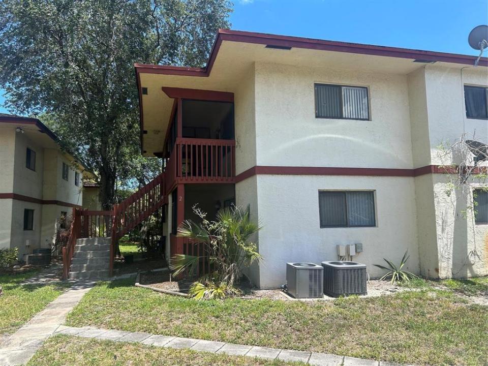 2074 NW 43rd E Terrace 8, Lauderhill, Florida 33313, USA