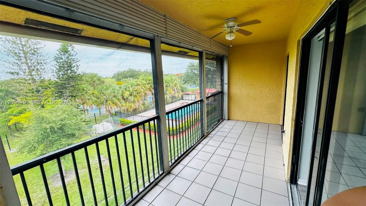 2091 Coral Ridge Dr N306, Coral Springs, Floride 33071, États-Unis