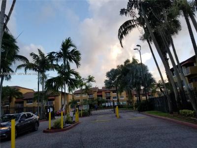 15650 SW 80th St F-207, Miami, Florida 33193, USA
