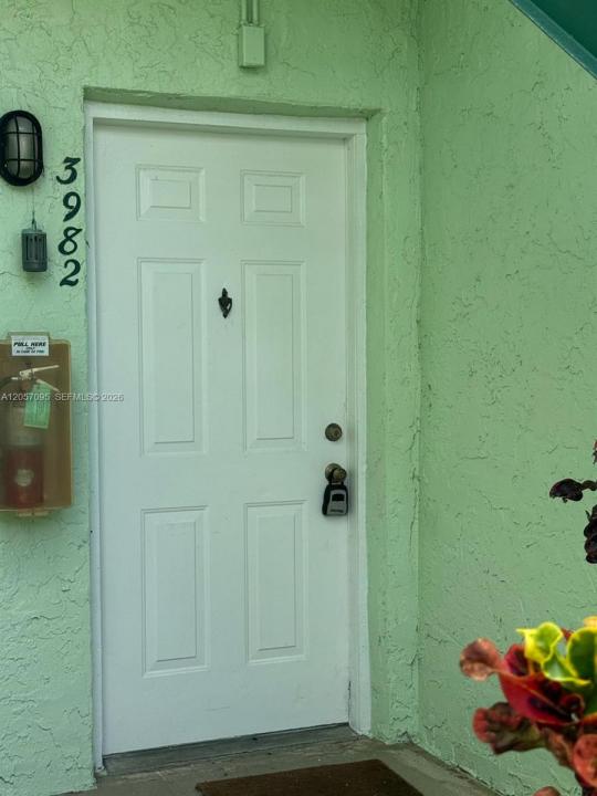 3982 NW 87th Ave 3982, Sunrise, Florida 33351, Amerika Birleşik Devletleri