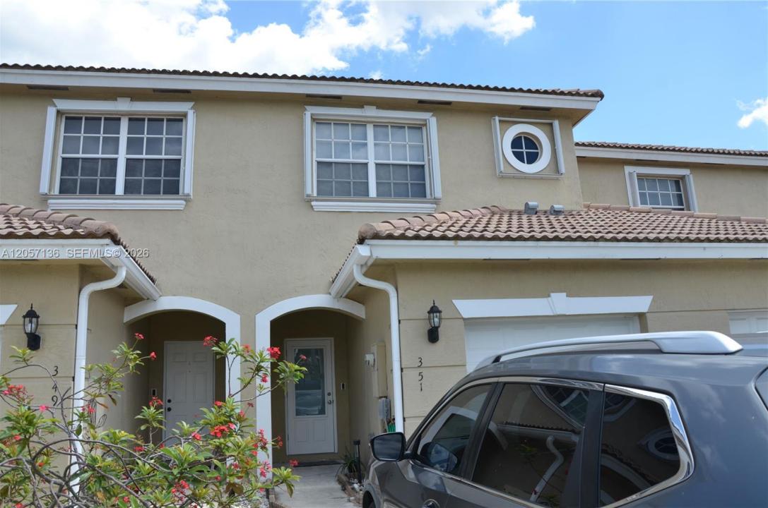 351 SW 121st Ave, Pembroke Pines, Floryda 33025, USA
