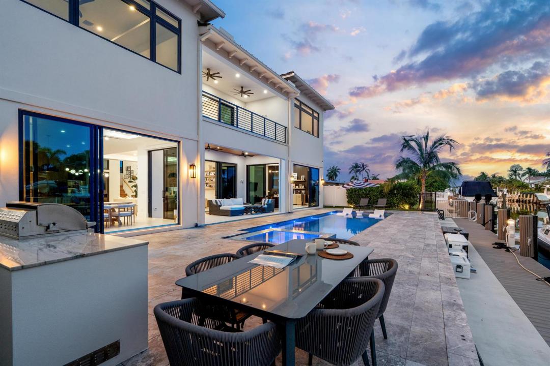 2420 NE 48th Street, Lighthouse Point, Florida 33064, USA
