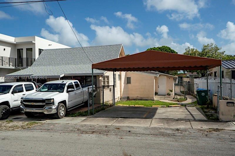 3438 SW 2nd St, Miami, Florida 33135, Stati Uniti