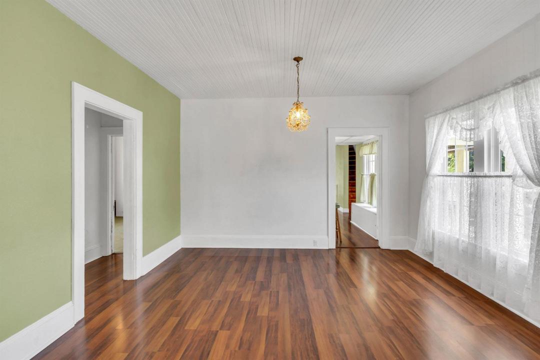 453 Bell Avenue, Floryda 34601, USA
