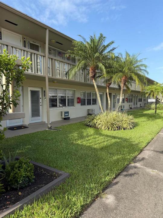 155 SUSSEX H, West Palm Beach, Floride 33417, États-Unis